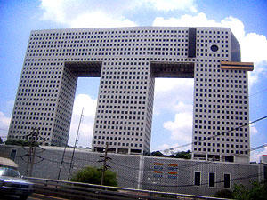 20050429-bangkok13-elephant.jpg