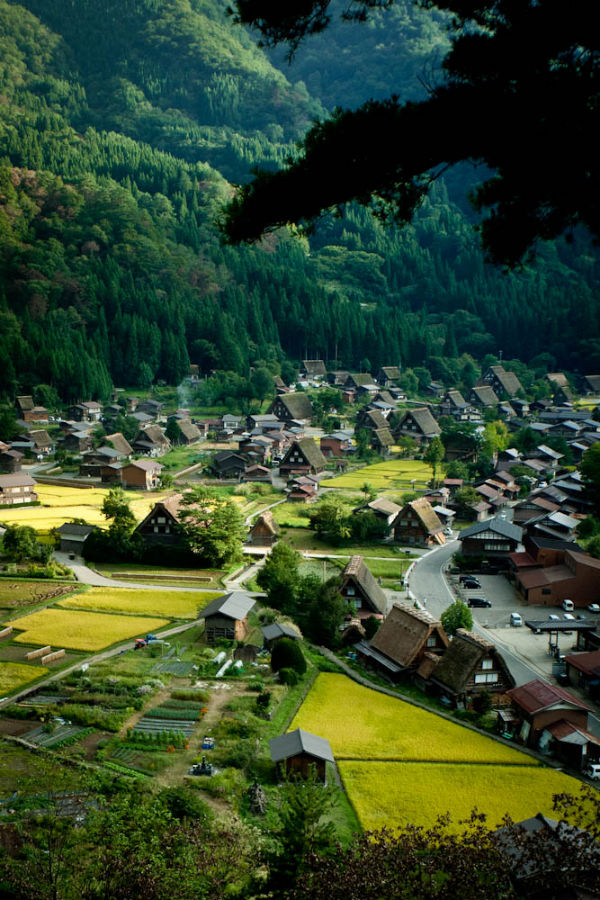 Shirakawa-Go, Japan by Tatuya SSS on Flickr