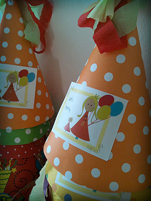 20110914_clarabday6 Party Hats