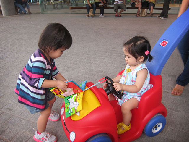 20120707_gardensbythebay2 Clara Pan and Sophie Ong